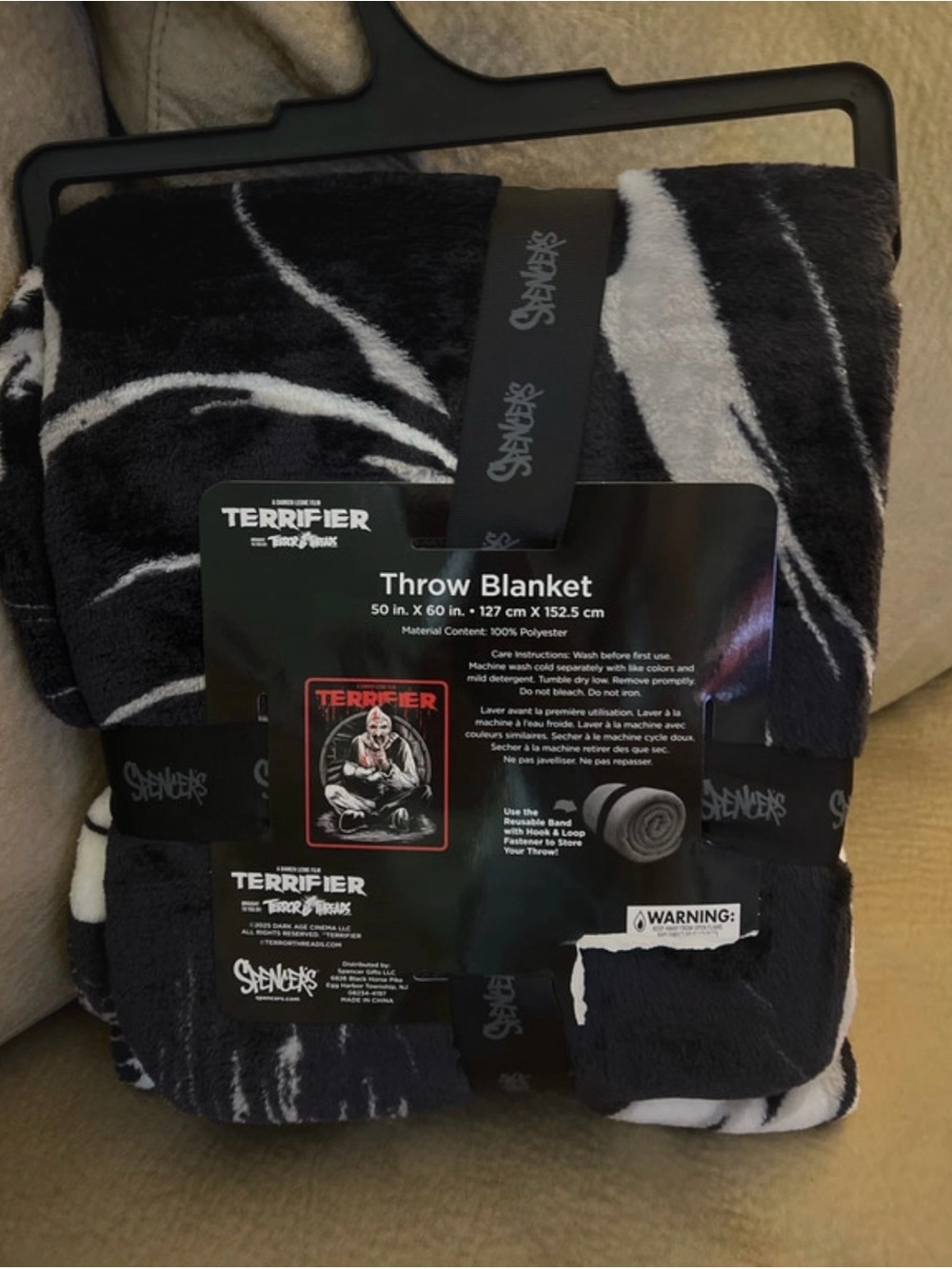 Terrifier Blanket - Picture 3 of 3